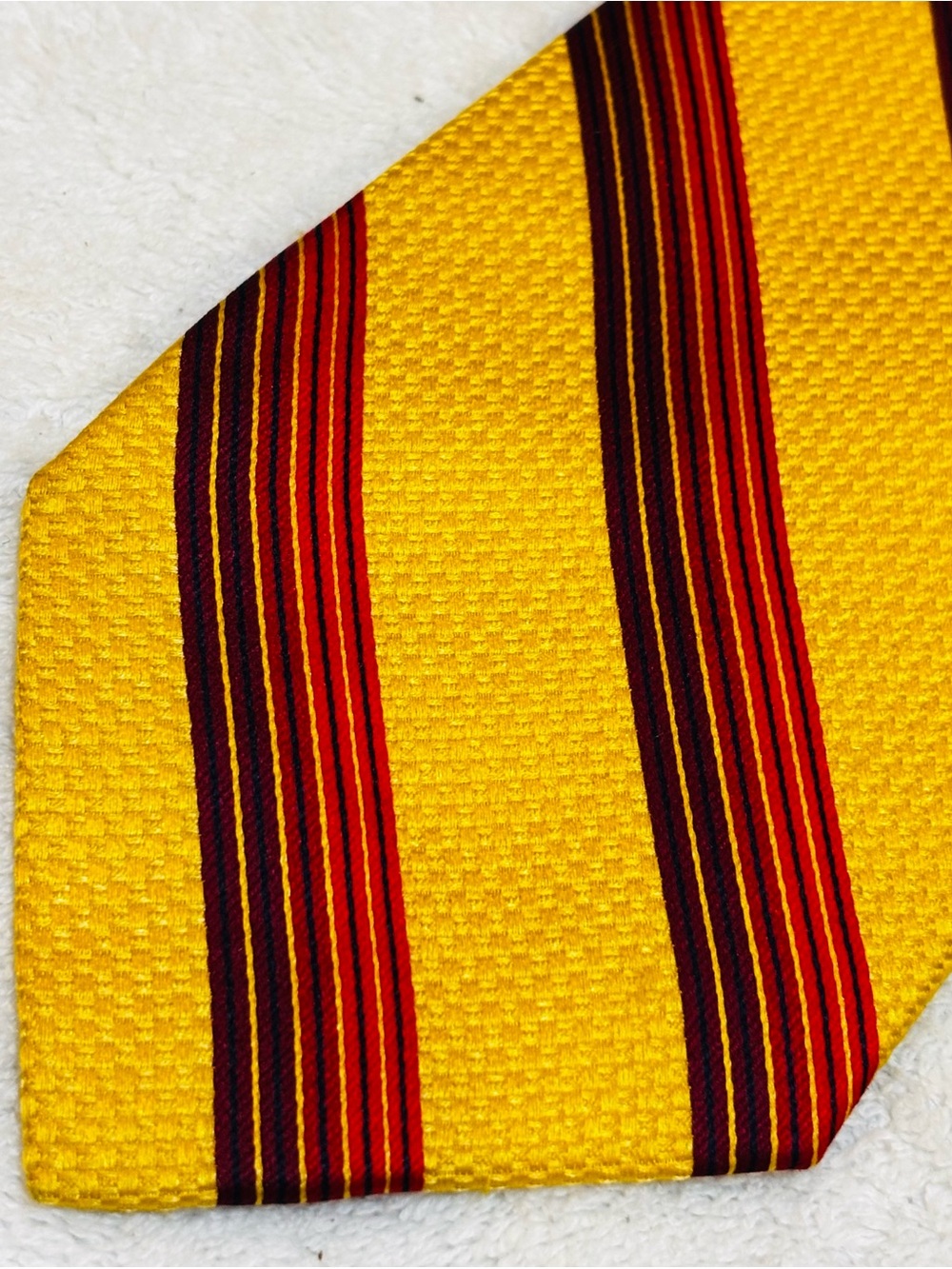 Brand New Stylish Tie By JoS A. Bank